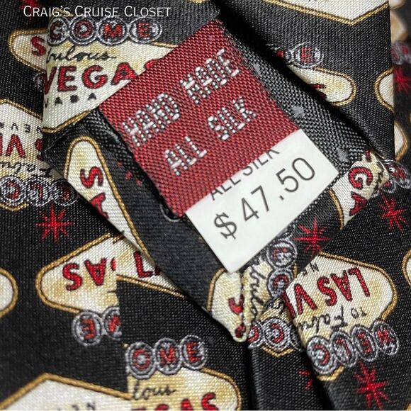Las Vegas Signs on Black 100% Silk Tie by Museum Artifacts. Must have accessory! - Picture 3 of 6
